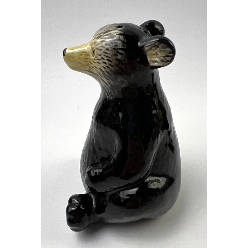 VTG Black Bear Ceramic/Porcelain Salt & Pepper Shakers